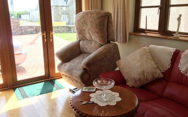 The Luxury Bluebell Apartment Suite With Wheelchair Access