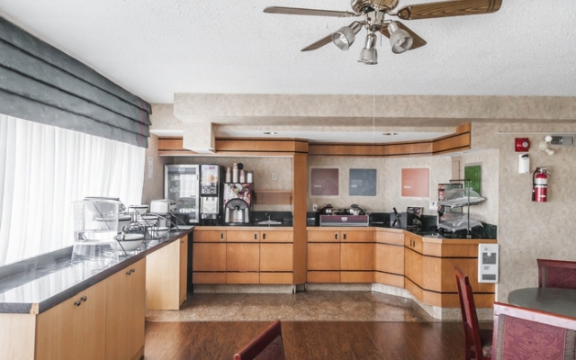 Mississauga Inn & Suites