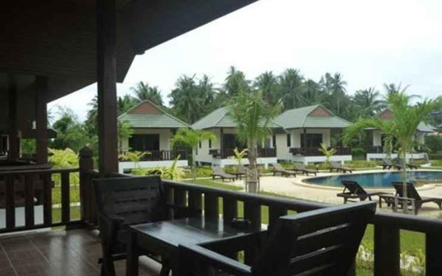 Phatcharee Resort