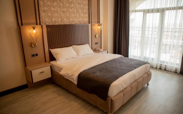 Eden's Hotel