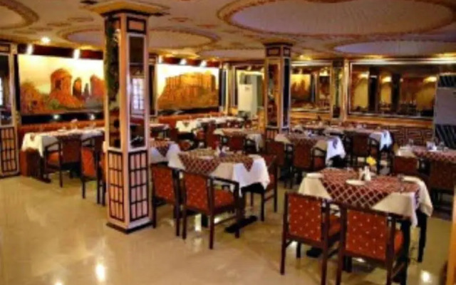 Hotel Neelam