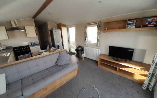 Beautiful 3 Bed Caravan in Walton on the Naze