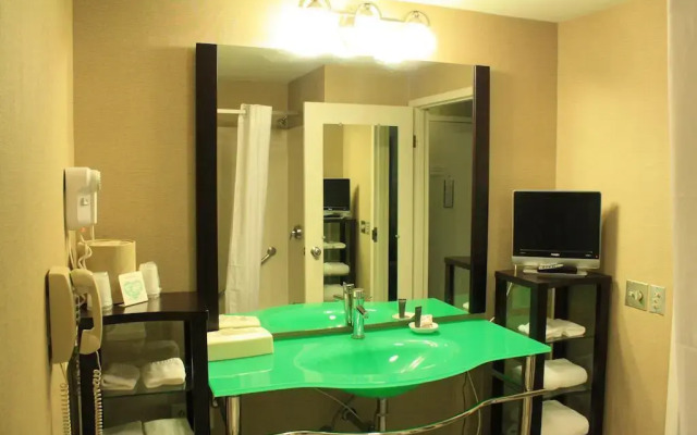 Senator Inn & Spa