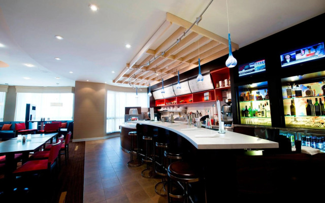 Courtyard by Marriott Mississauga - Airport Corporate Centre West
