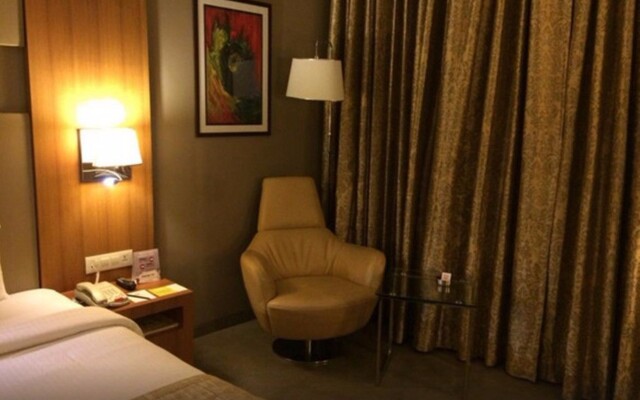 Royal Orchid Central, Vadodara