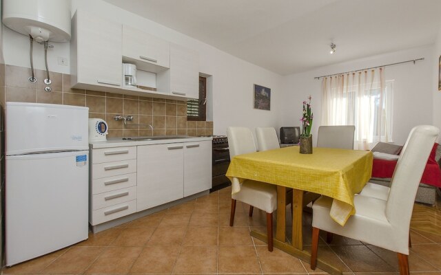 Apartments Rada