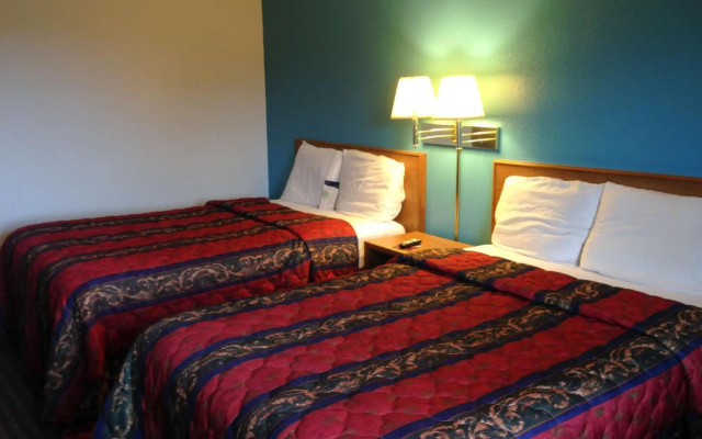Motel 6 Sedalia, MO