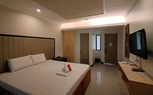 S&M Hotel