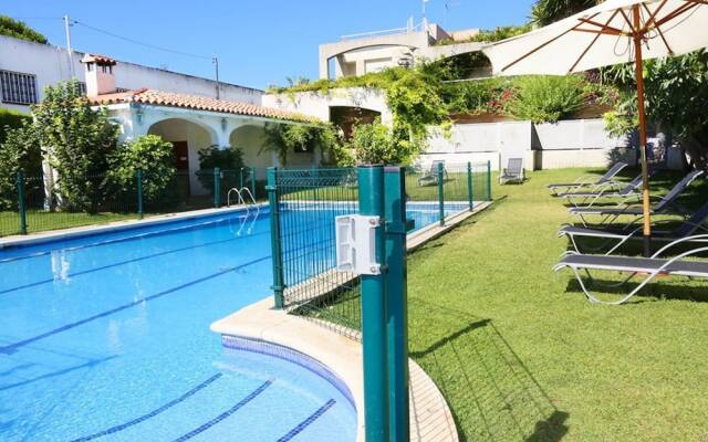 Casa Vista a la Piscina Para 8 Personas en Cambrils