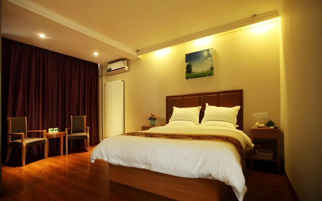 GreenTree Inn Luoyang Yichuan County Yilong Avenue Express Hotel