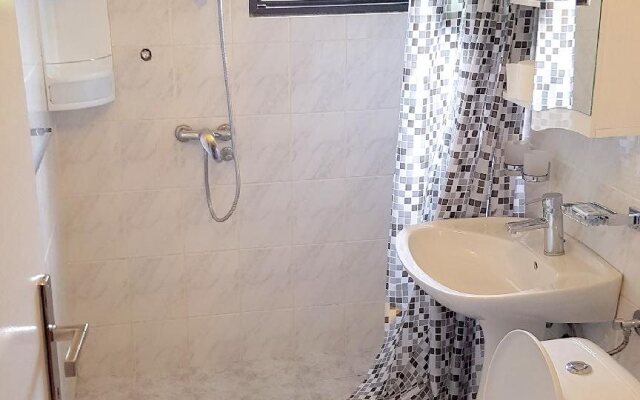 Gregovic Family Apartments