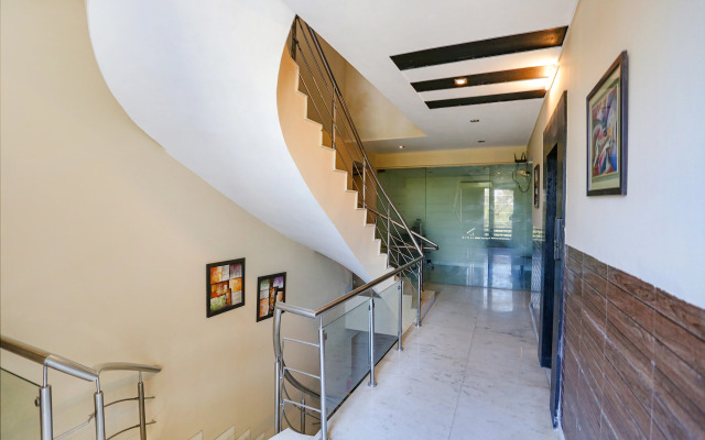 Capital O 605 Hotel Camria