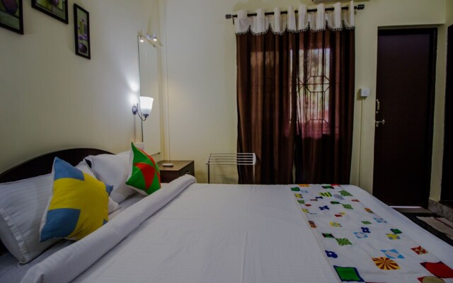 OYO 14182 Home Graceful Studio Ashwem