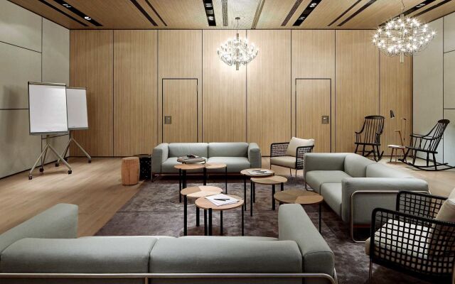 Roomers Baden-Baden, Autograph Collection