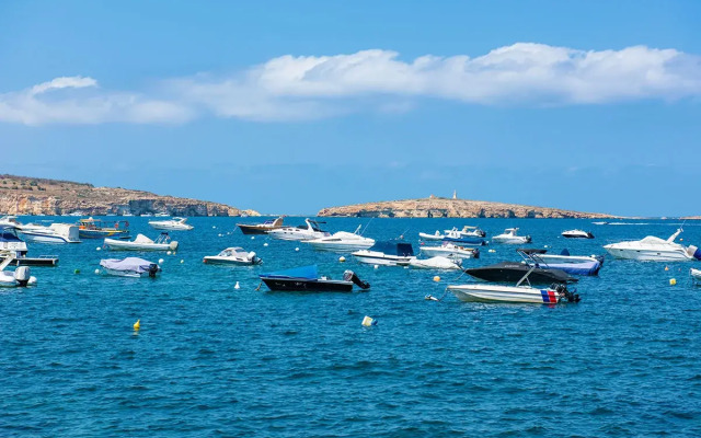 Gillieru Harbour Hotel