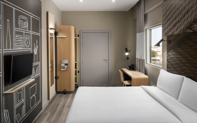 ibis Jeddah Malik Road
