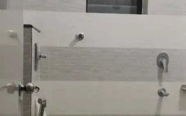 Goroomgo Shree Ganapati Resort Bhub