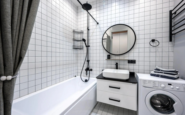 Студия на Набережной Макарова