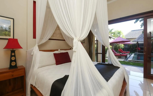Echo Beach Villa