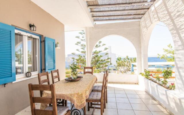 Porto Galini Tinos Perastra 103
