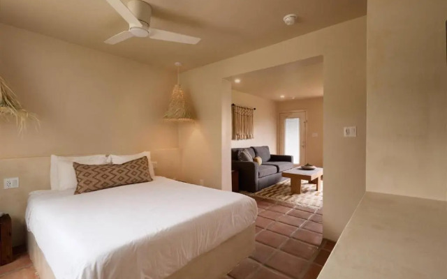 The Sand Castle Inn And Suites