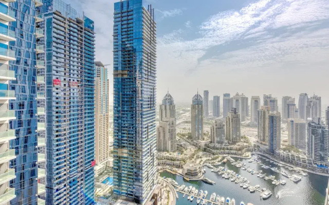 R&H Cayan Tower