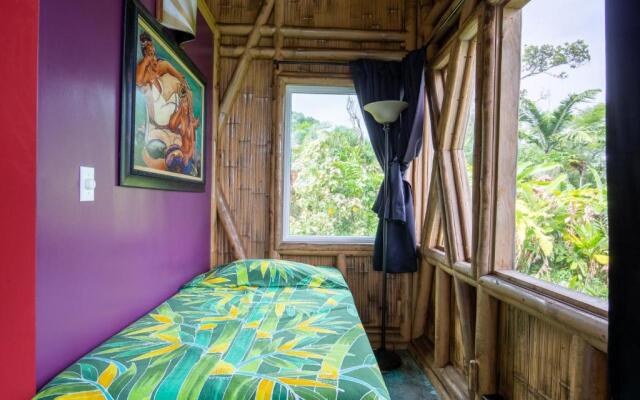 Kalani Oceanside Retreat