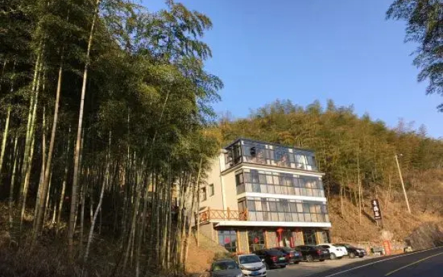 Qingjinggu Guesthouse