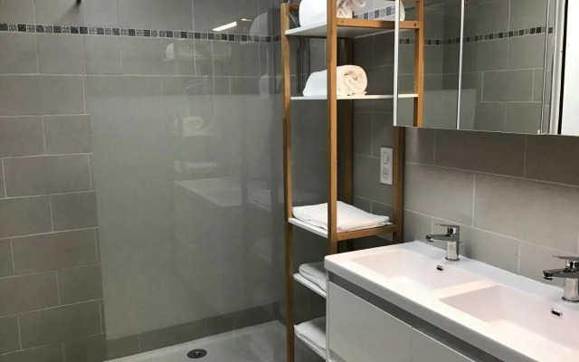 Appartement le Soleil 140 m2 climatisé parking privé proche Sanctuaires