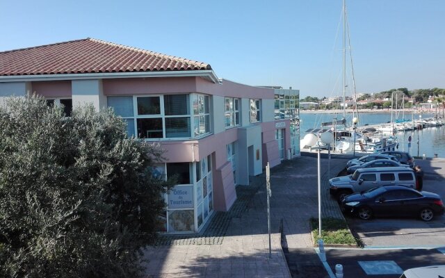 Appartement au port de Mèze