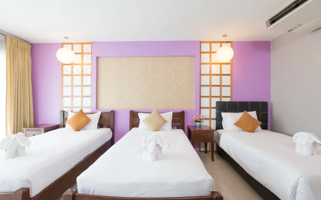 Time Out Hotel Beach Front