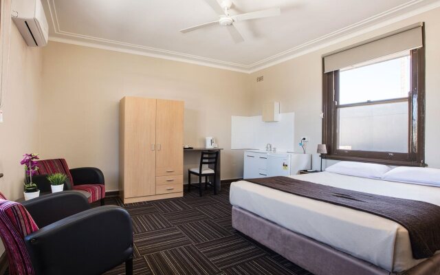 Toongabbie Hotel