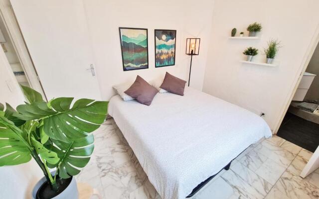 GregBnb-com - T2 Pleine Ville - CLIMATISE - BALCON - 1