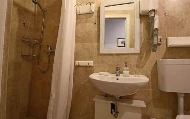 Palazzo De Tomasi B&B