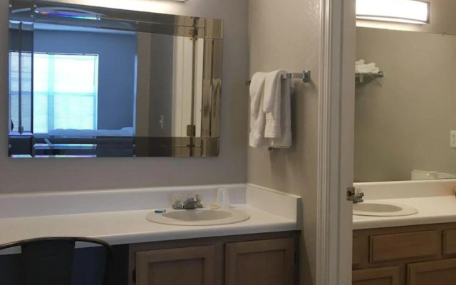 Ambassador Inn And Suites