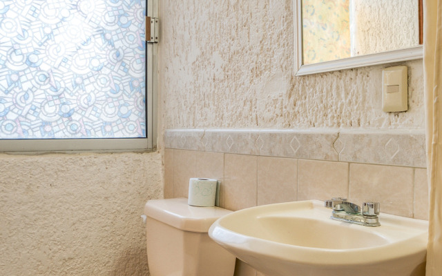 Capital O Farallon Inn