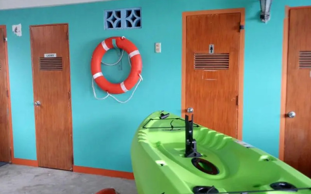 SmallFry's Beach Resort