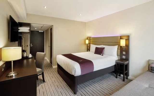 Premier Inn Banbury Town Centre - Castle Quay