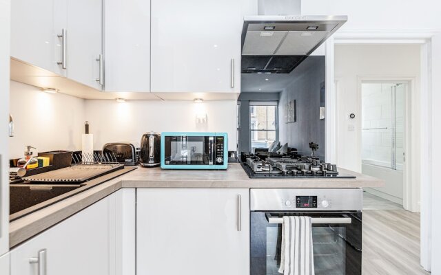 2 Bedroom Portobello Notting Hill Apartment