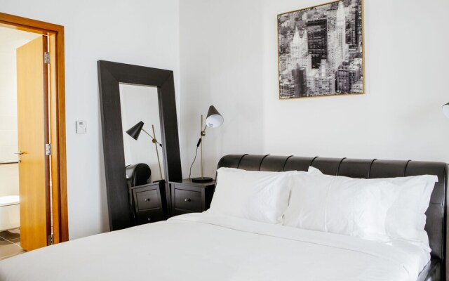 Fantastay Central Park Towers DIFC