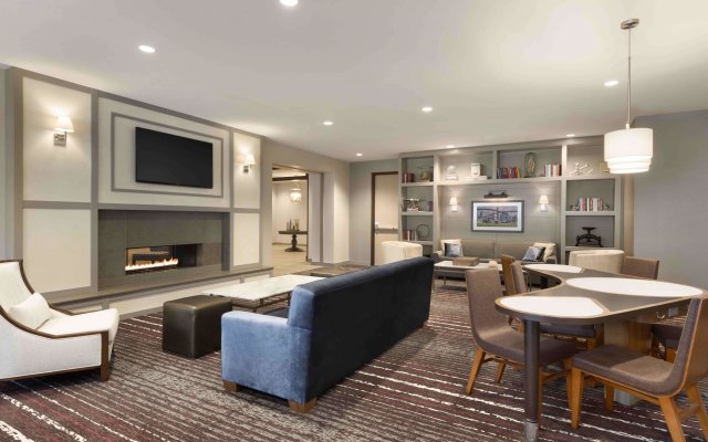 Homewood Suites by Hilton Chicago West Loop Fulton Mkt Area