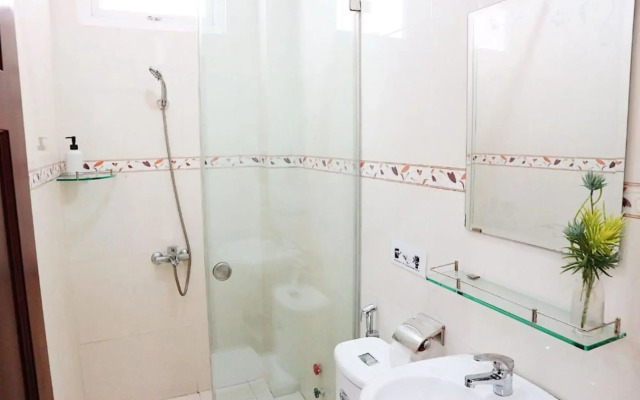 M-H Apartment Hotel