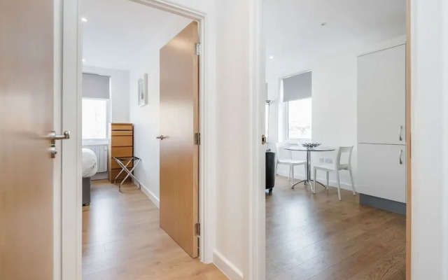 Roomspace Apartments -Swan House