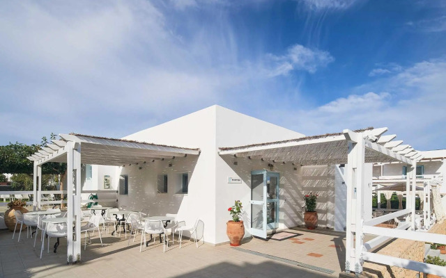 Perigiali Hotel