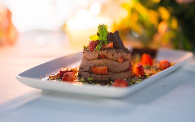 Athina Luxury Suites