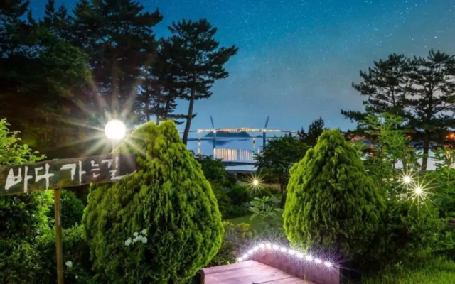 Taean Avec Mont Pension