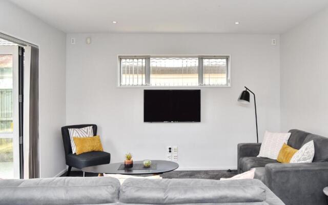 Regents 94A - Christchurch Holiday Homes