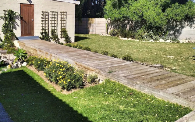 Sandy Feet Langebaan 8-sleeper