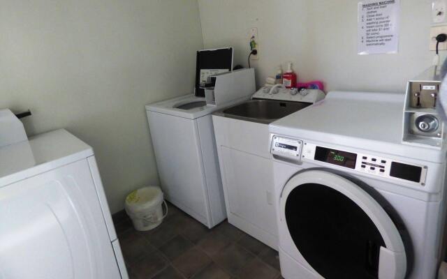 Alexandra Heights Motel