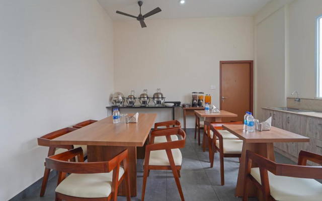 Itsy Hotels Avani Stays, Vyttila, Kochi
